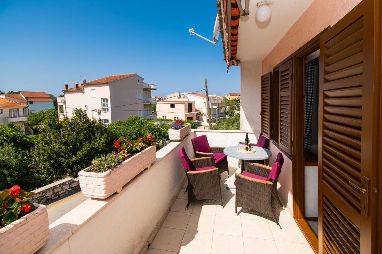 Apartments Happy Place Vodice Exterior foto